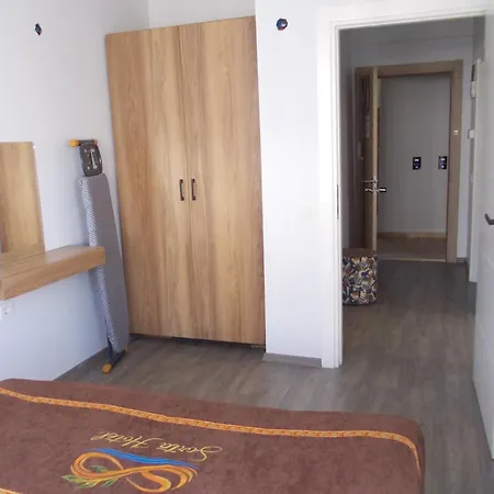 Hotel Sorta 3*
